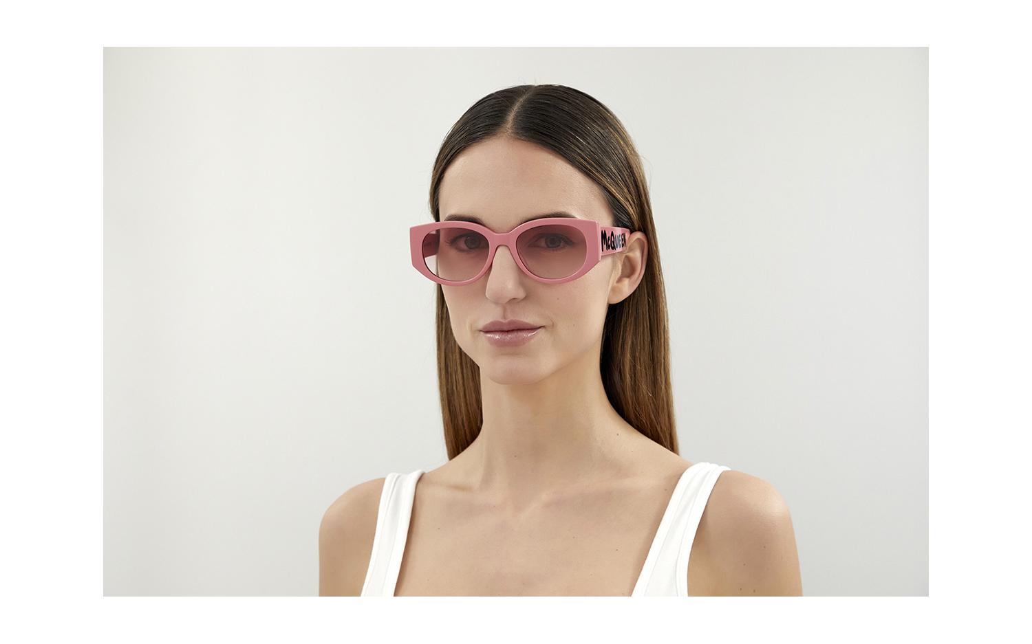 Gallery image for /media/thumbs/100x62.5/media/product_images/Alexander-Mcqueen-Model-AM0330S-004fw100fh62.5.jpg