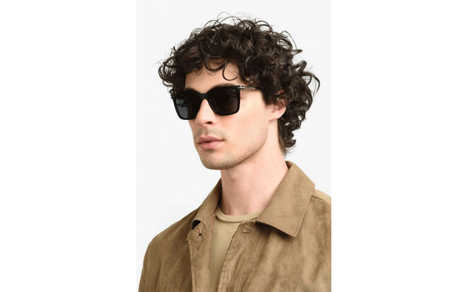 Gallery image for /media/thumbs/100x62.5/media/product_images/David-Beckham-Sunglasses-DB-1130-S-Model2fw100fh62.5.png