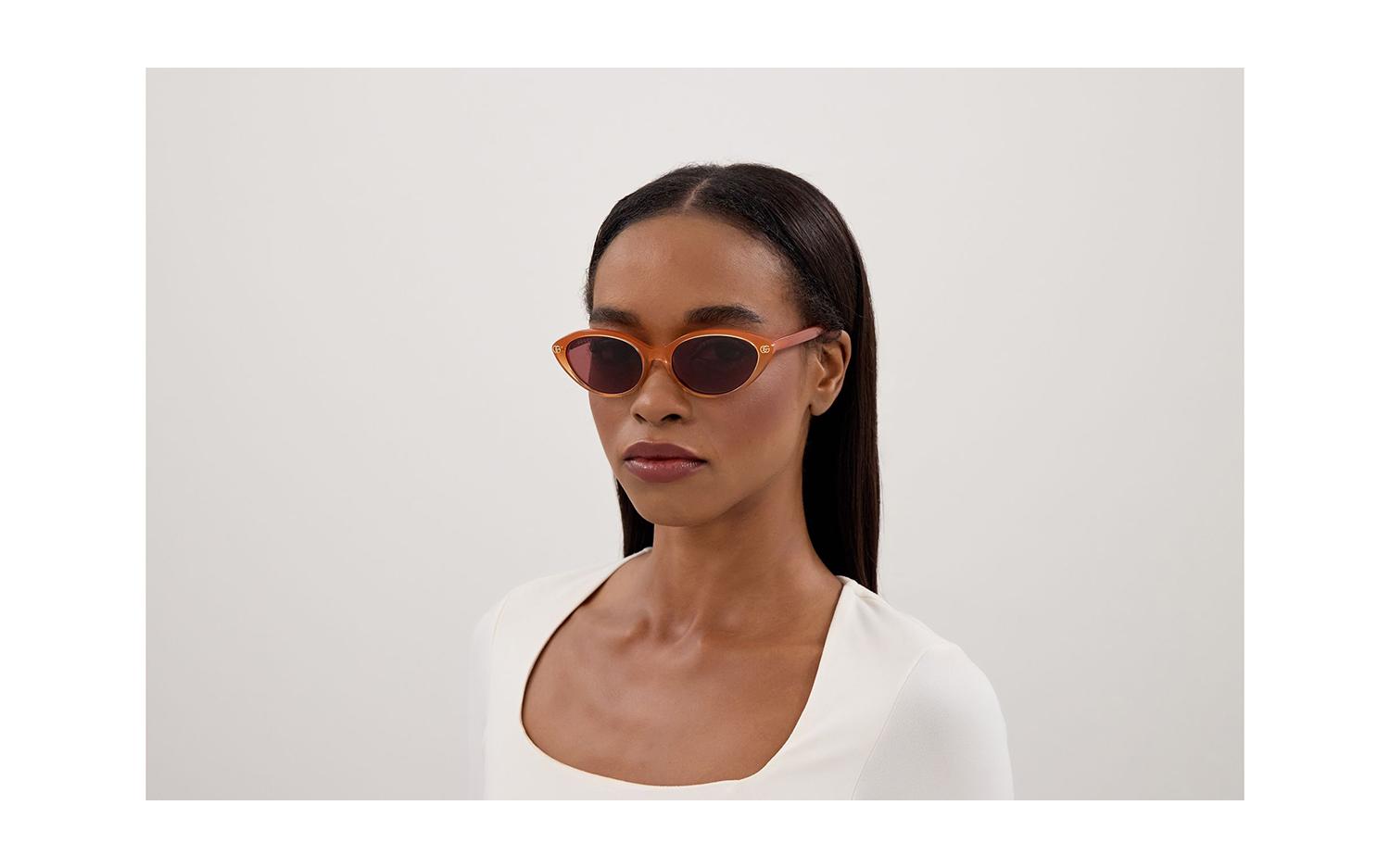 Gallery image for /media/thumbs/100x62.5/media/product_images/GG2110S-003-fom-xxlfw100fh62.5.jpg