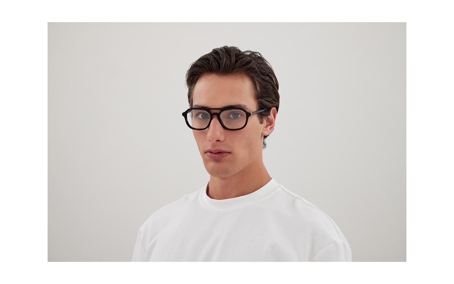 Gallery image for /media/thumbs/100x62.5/media/product_images/Gucci-Glasses-GG1673O-002-modelfw100fh62.5.jpg