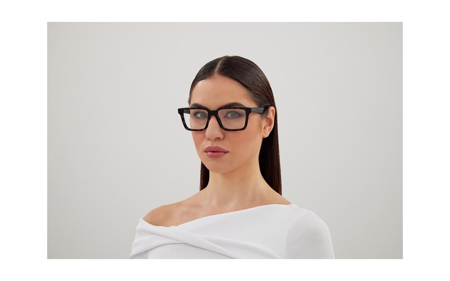 Gallery image for /media/thumbs/100x62.5/media/product_images/Gucci-Glasses-GG1729O-006-modelfw100fh62.5.jpg
