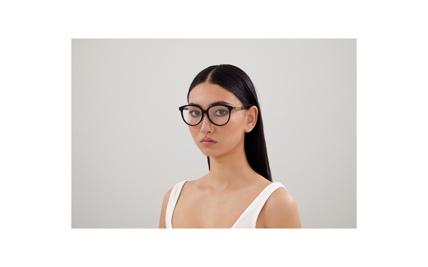 Gallery image for /media/thumbs/100x62.5/media/product_images/Gucci-Optical-GG1194OA-002-55_modelfw100fh62.5.png