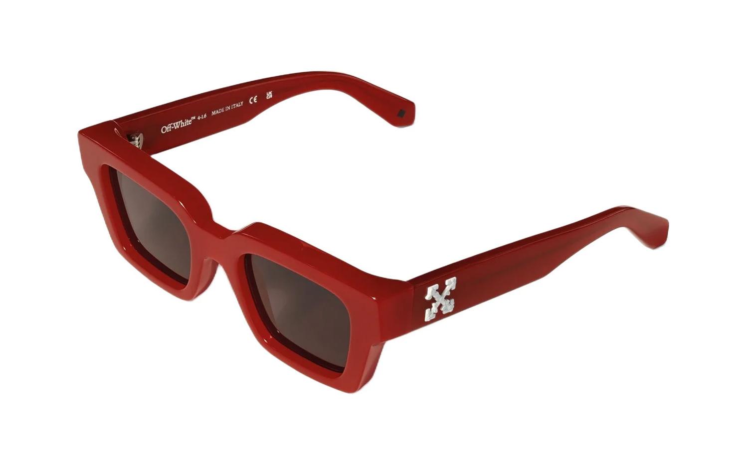 Gallery image for /media/thumbs/100x62.5/media/product_images/Off-White-Sunglasses-OW1022-6D30fw100fh62.5.jpg