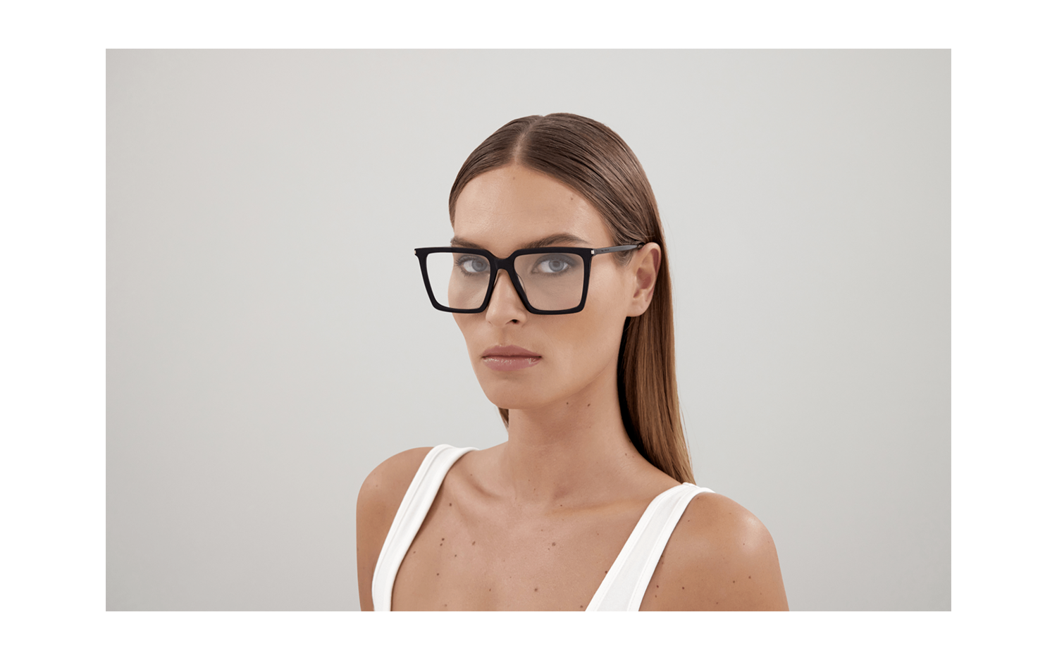 Gallery image for /media/thumbs/100x62.5/media/product_images/Saint-Laurent-Glasses-SL-474-OPT-modelfw100fh62.5.png