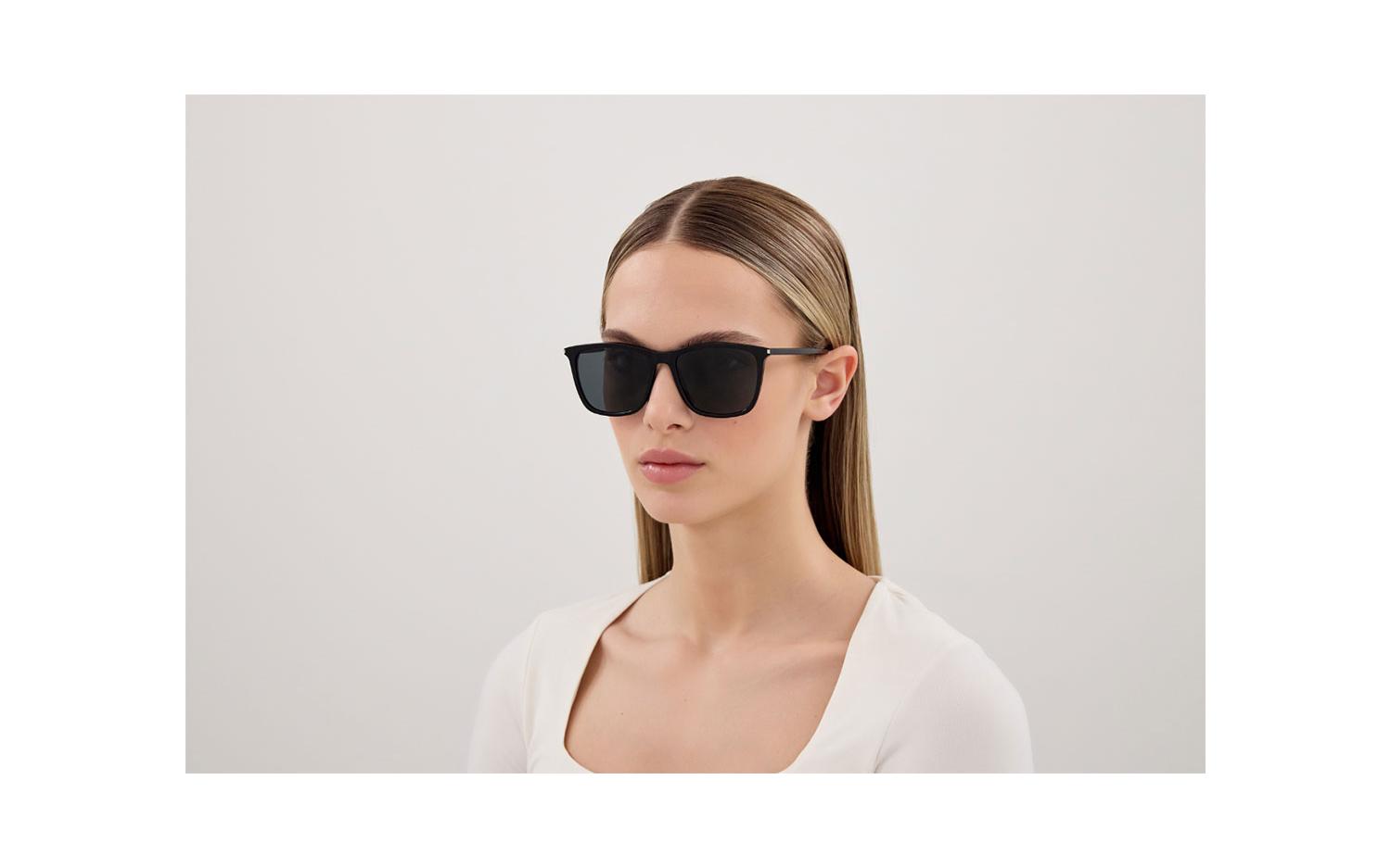 Gallery image for /media/thumbs/100x62.5/media/product_images/Saint-Laurent-Glasses-SL-851-modelfw100fh62.5.jpg